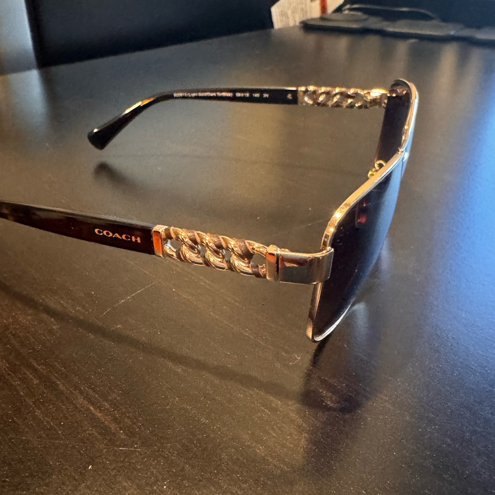 Aviator Sunglasses - Gold Frame with Brown Lenses - Picture 3 of 4
